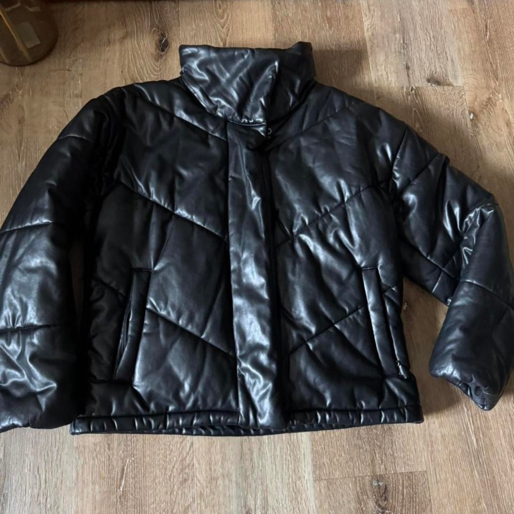 Wilfred Black Duvet Puffer Jacket Size XS‎